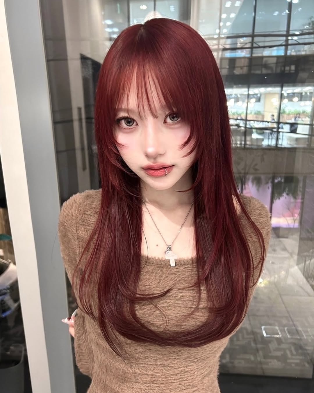 ワイン レッド 髪 色